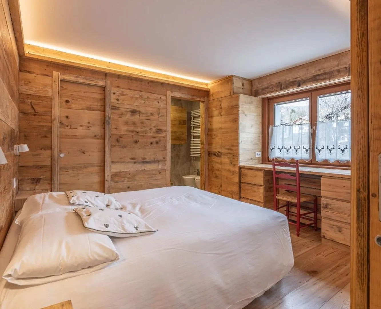 Casa Dolomiti, Panoramica E A Pochi Passi Dal Centro E Dalle Piste Da Sci Cortina dʼAmpezzo Apartament